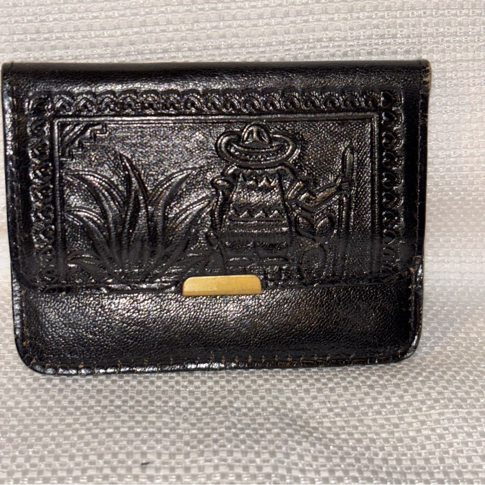 Black Embossed Leather Wallet - Picture 2 of 7